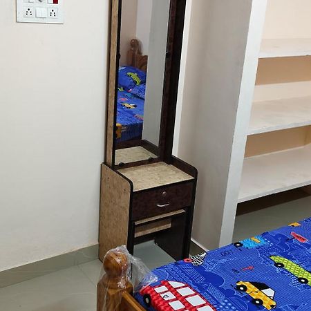 Sri Annai Home Stay I Tiruvannāmalai エクステリア 写真